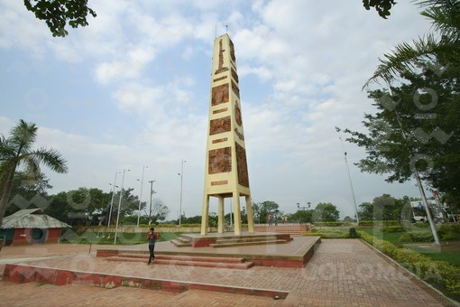 Obelisco,Alto de Menegua,Puerto López,Meta, Llanos Orientales / Obelisk,Menegua Hill,Puerto Lopez,Meta,the eastern plains