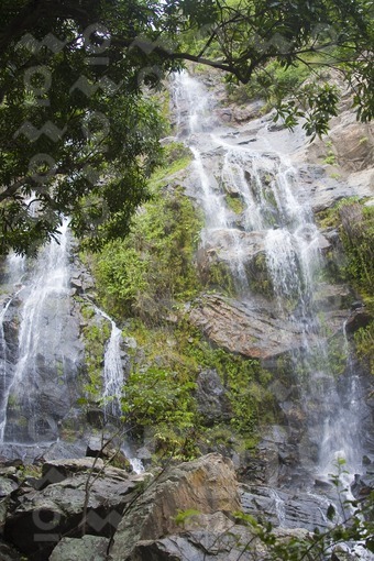 Cascada La Porcina,Parque Nacional Natural La Macuira,Guajira	/ Waterfall La Porcina,National Natural Park of La Macuira, Guajira