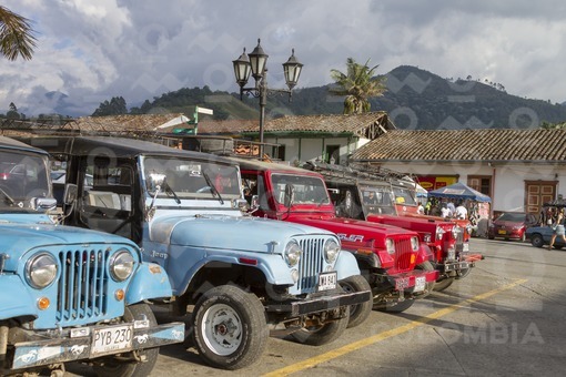 Jeeps Willys,Plaza de Bolivar,Salento,Quindío / Jeeps Willys,Bolivar square,Salento,Quindío