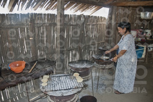 Mujer Guayu,Guajira / Wayuu woman,Guajira