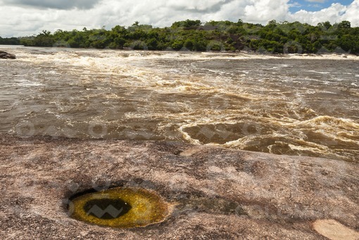 Raudal de Cualet,Río Inírida,Guainía / Raudal of Cualet,Inírida river,Guainía